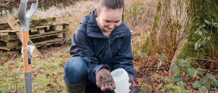 Environmental ecology student in field 700x300