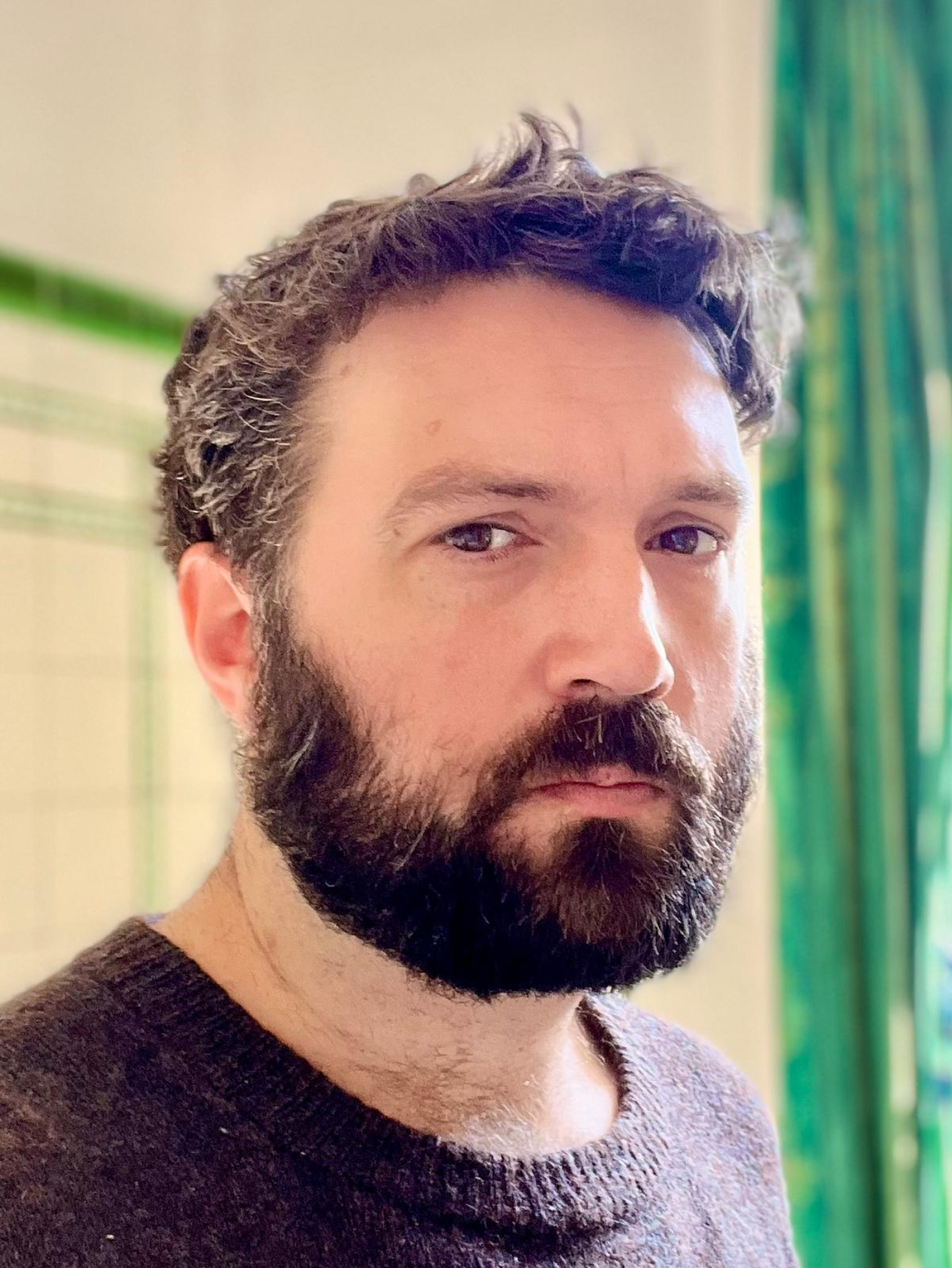 Dominic Hinde Headshot