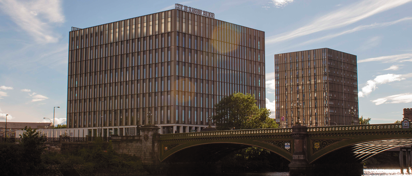 Albert Bridge and City of Glasgow College Riverside Campus