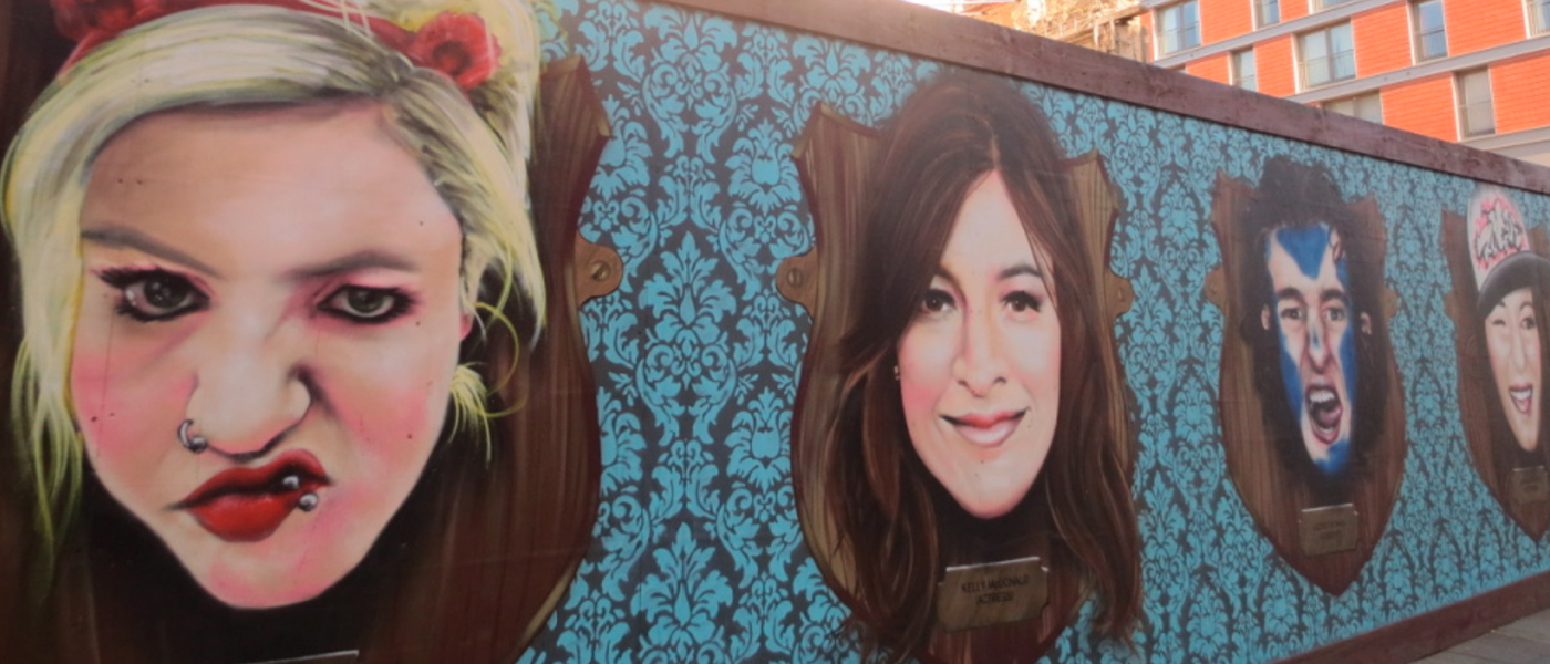 Mural with portrait of Glasgow caracters
