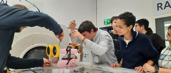 Students scoop top award