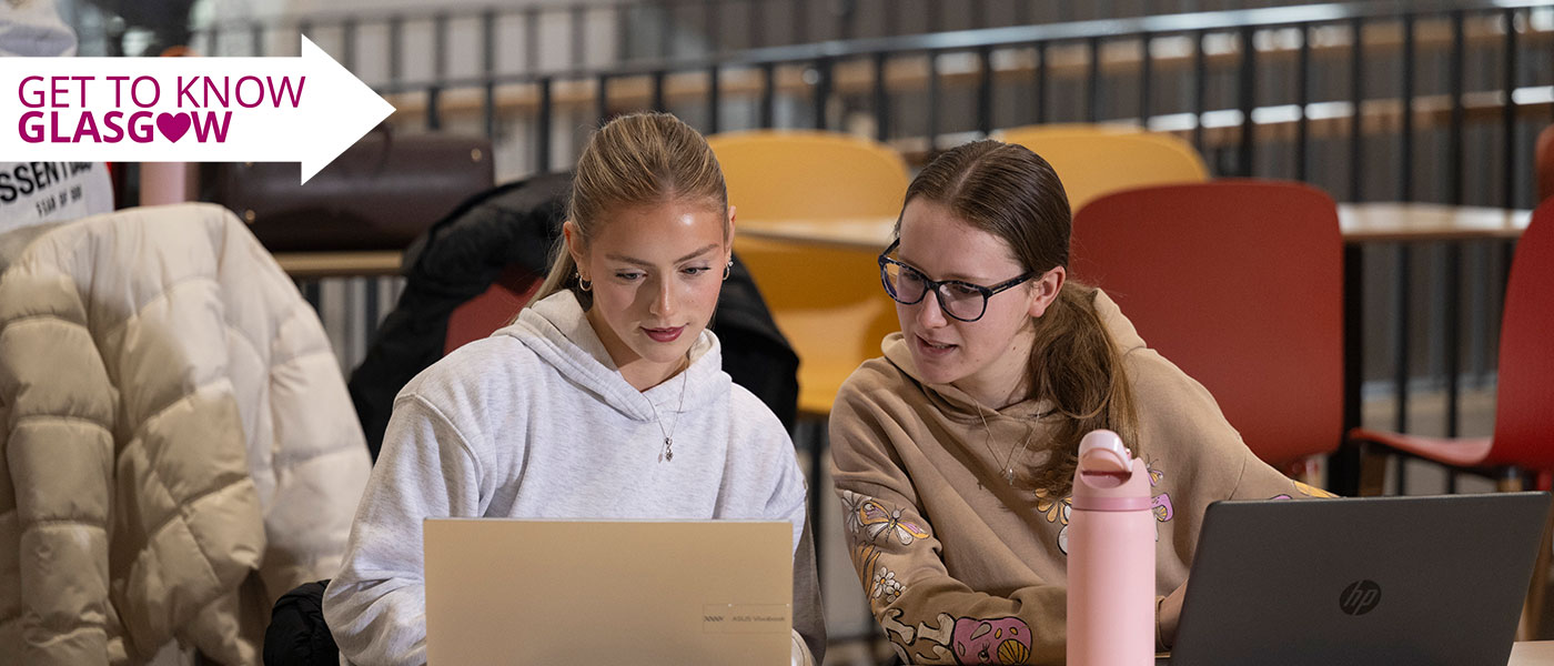 Students studying in JMSLH