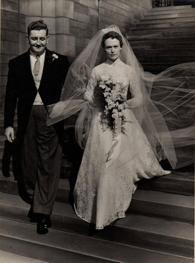 A picture from 1957 of couple at the University Chapel