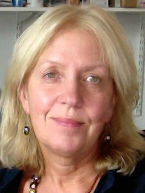 Photo of Fiona McGregor
